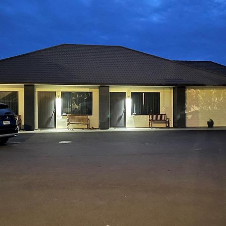 Kauri Court Motel Πάλμερστον Νορθ Εξωτερικό φωτογραφία